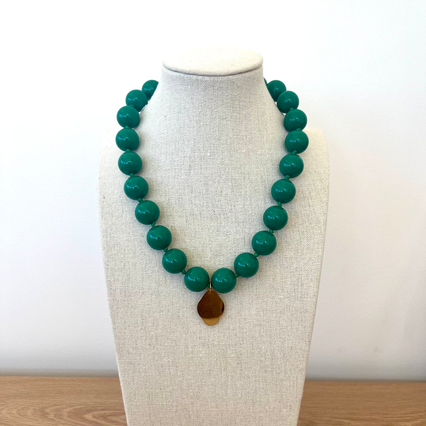 Colliers perles de couleur